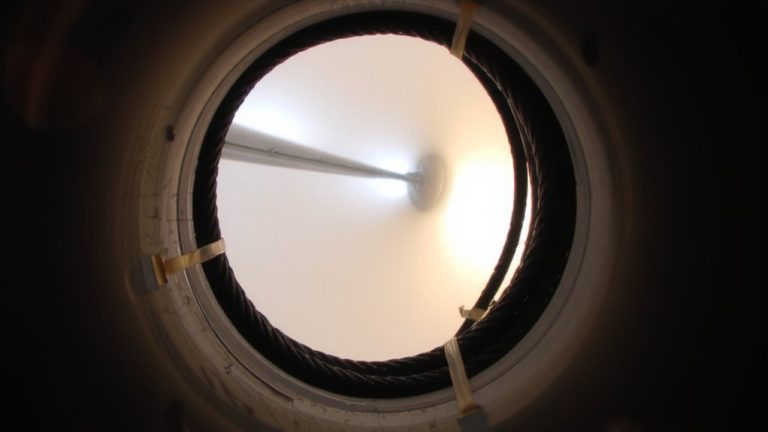 cable routing in delta booms